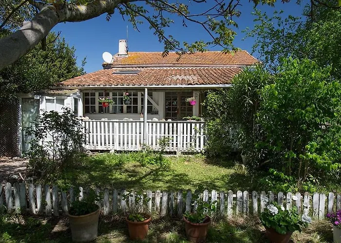 Original And Quiet House Near Arles, Camargue *